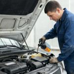 Как выбрать правильное моторное масло для своего автомобиля?